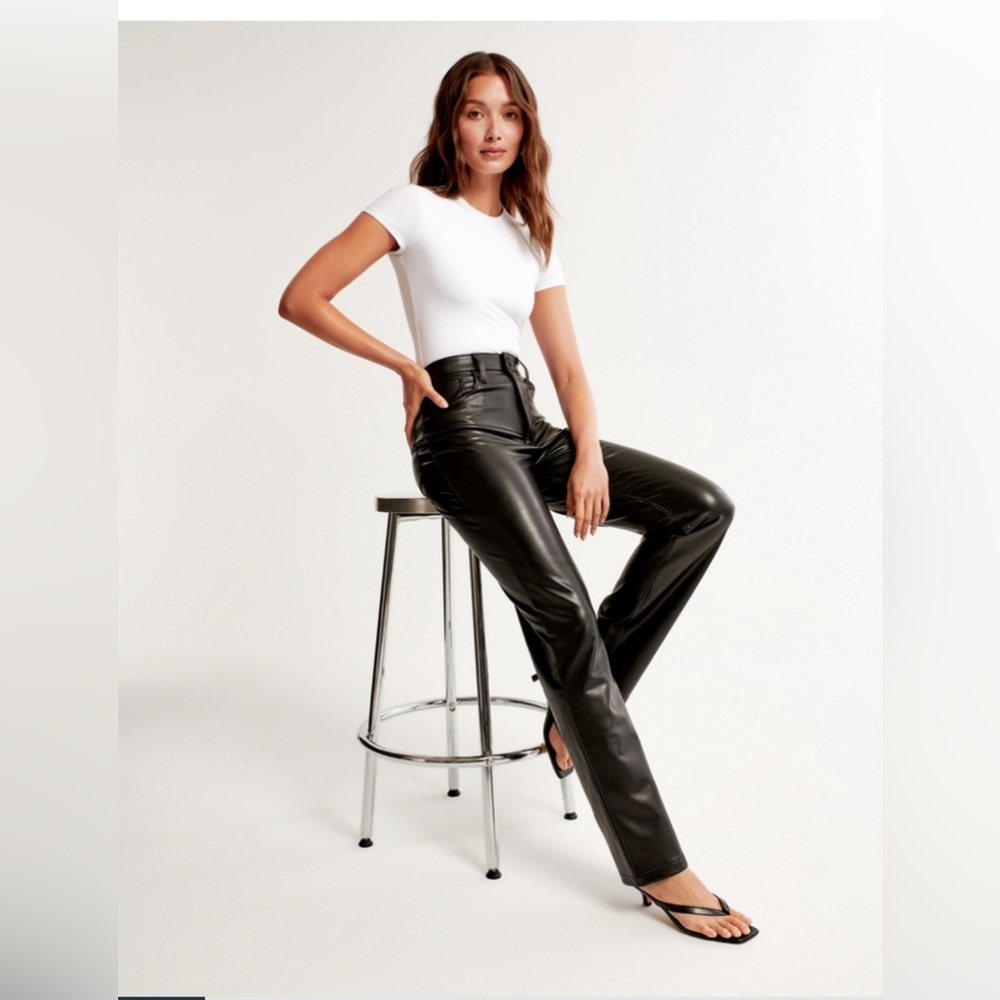 Abercrombie and Fitch Vegan Leather 90s Straight Pants NWT 25 S